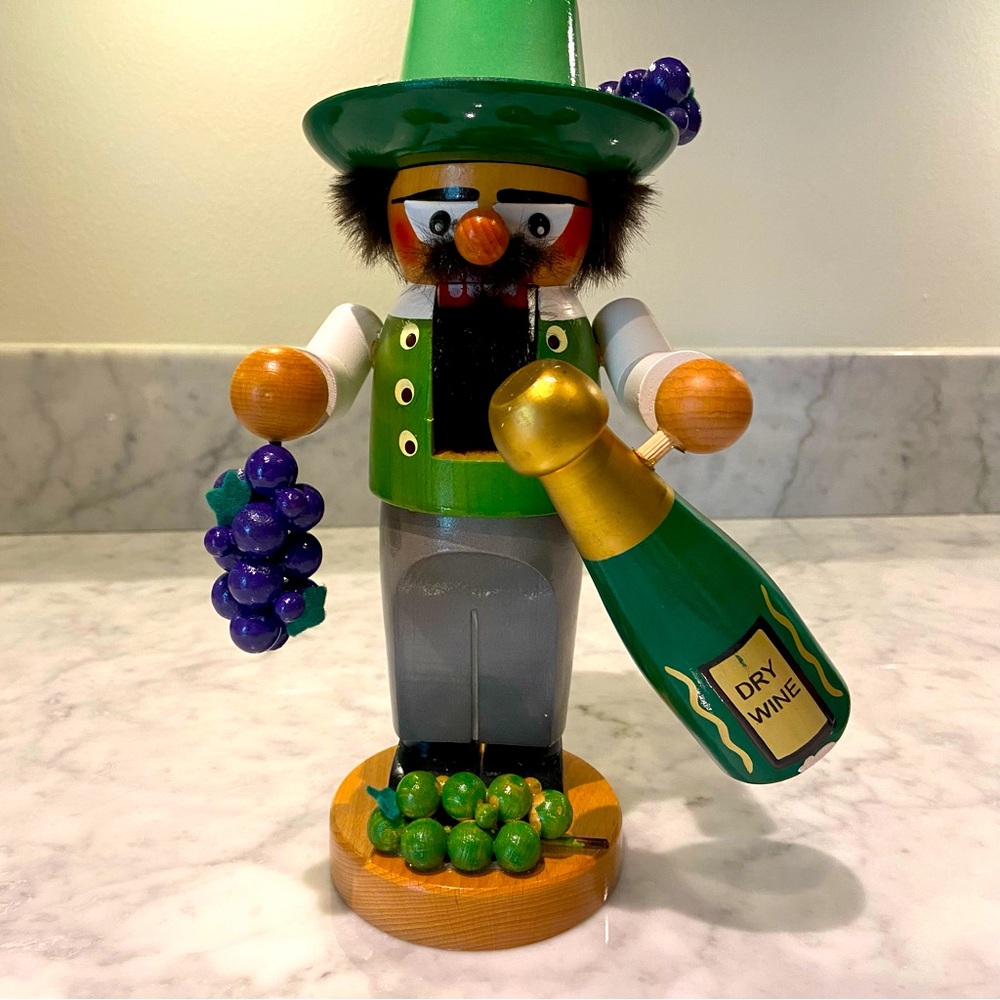Steinbach: Chubby Wineseller Nutcracker